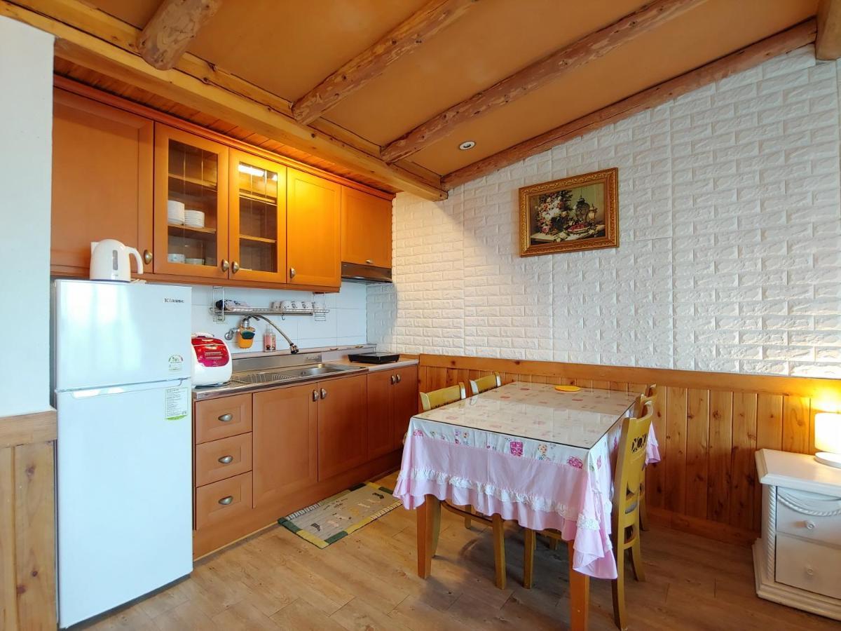 Herb In Pension Csedzsu Kültér fotó